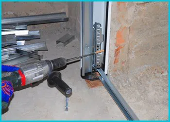 Capitol Garage Door Repair Service Byfield, MA 978-330-6126 Capitol Garage Door Repair Service Byfield, MA 978-330-6126 - garage-door-repair